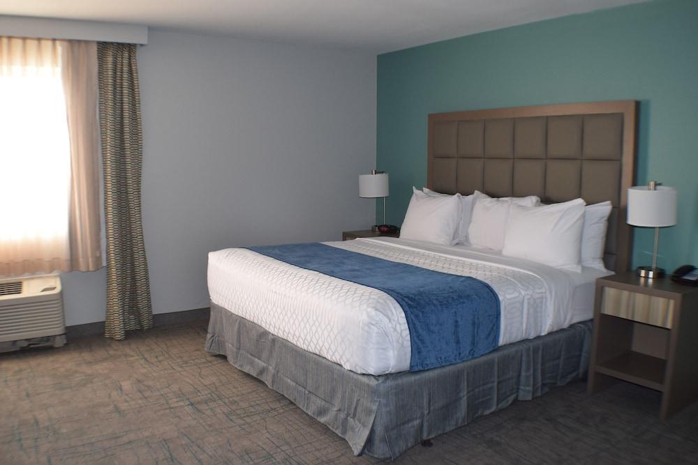 Western Toledo South Hotel