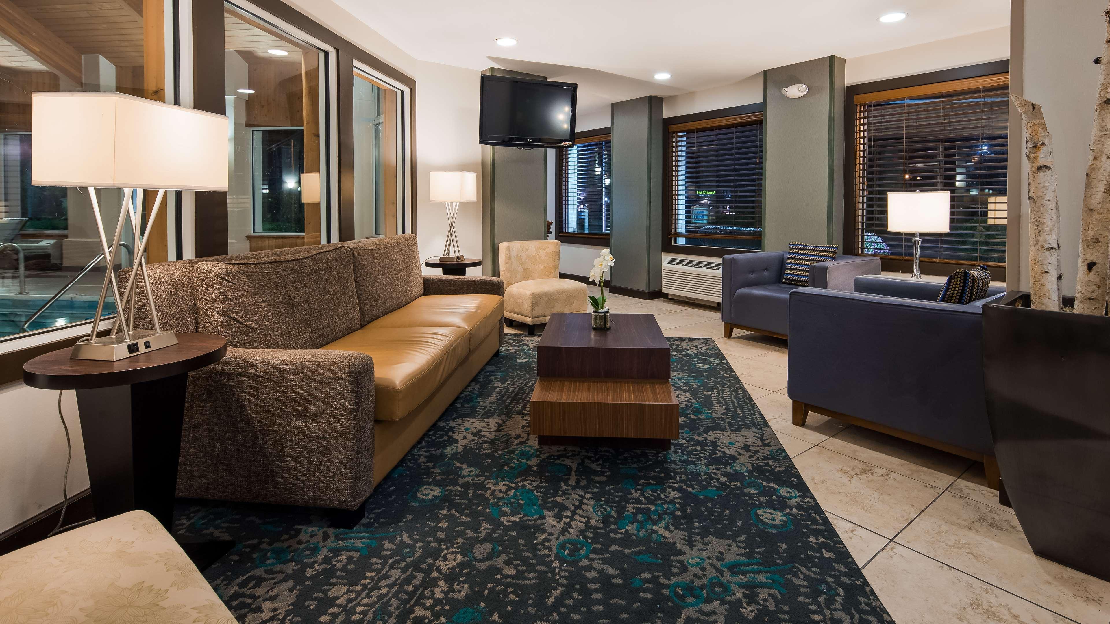 Western Toledo South Hotel