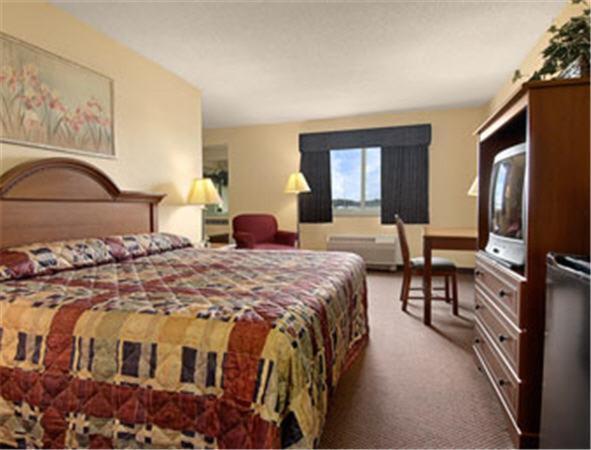 Western Toledo South Hotel 3*